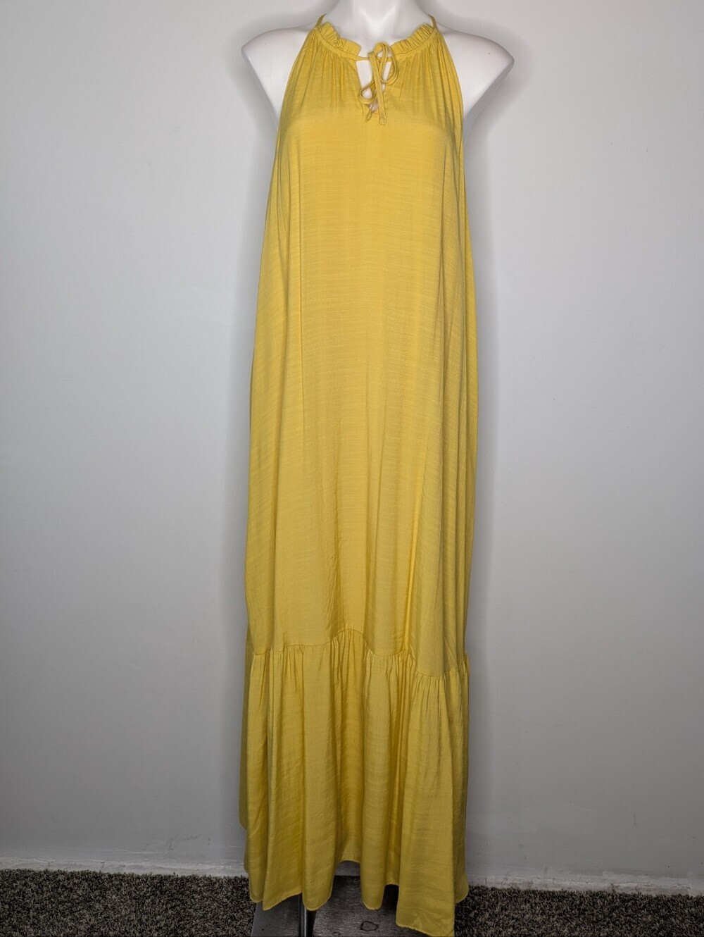 NWT Nine West Yellow Halter Neck Maxi Dress L